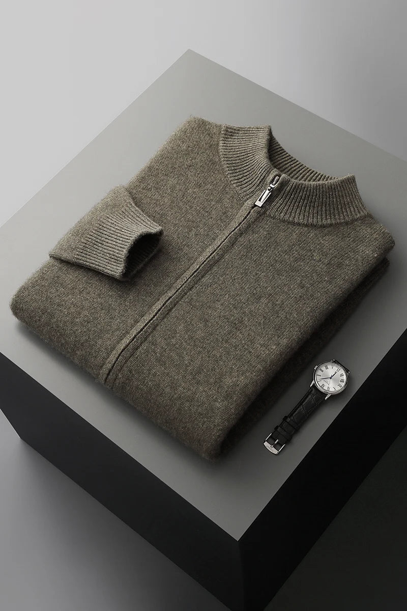 Model wearing Essence Jacket: Effortless, sleek design, ideal for women's everyday comfort & refinement.