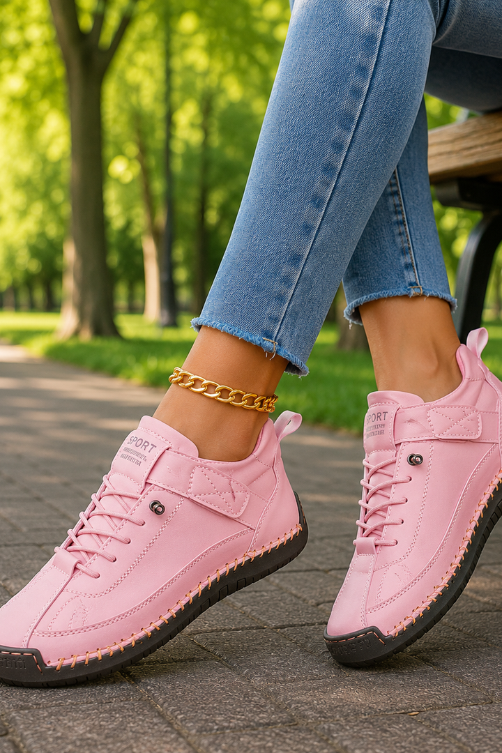 Soft cushioning detail in women's everyday comfort sneakers, ideal for long walks & active use.