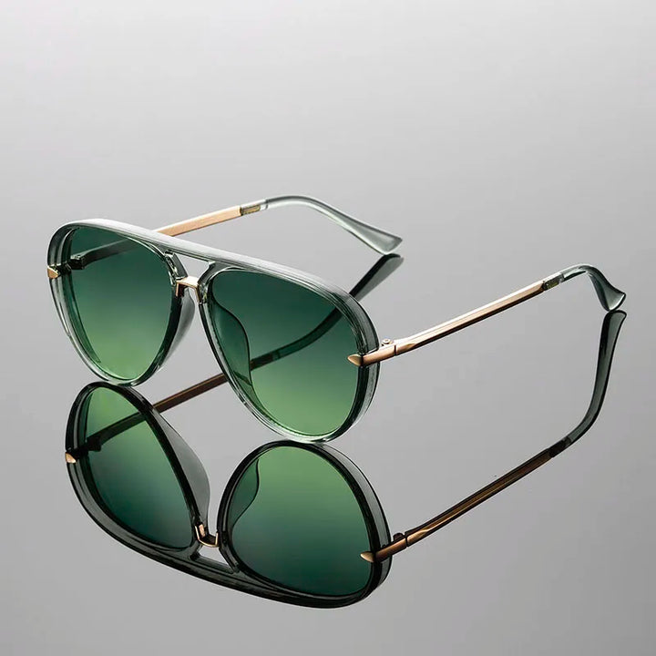 Women's fashion polarized UV400 sunglasses, offering stylish eye protection & comfortable fit for summer.