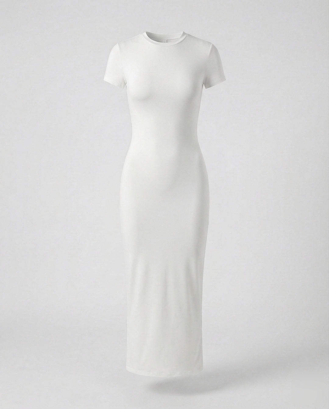 Model poses in women's crew neck bodycon maxi dress, showcasing its elegant silhouette and short sleeves.