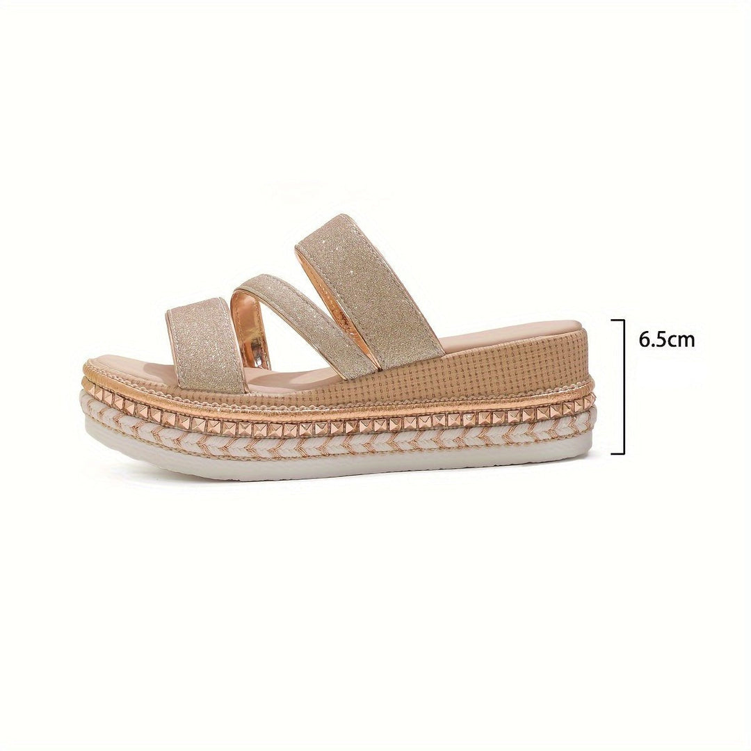 Modern women's flat casual sandals, offering reliable comfort. Essential everyday summer footwear for ladies.