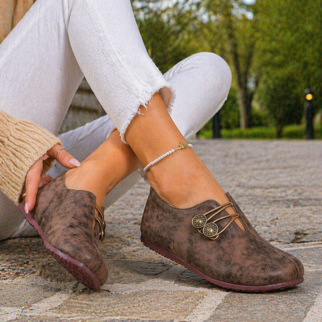 Lightweight women's slip-on barefoot shoes. Easy to wear, flexible design for natural comfort & a true minimalist feel.