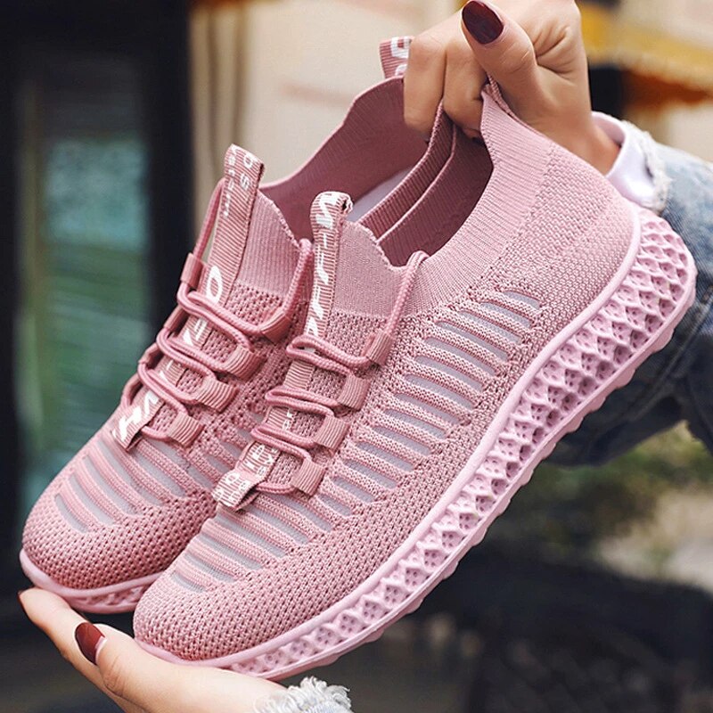 Women's everyday comfort shoes, FlexStride 4D, with soft cushioned sole & support.