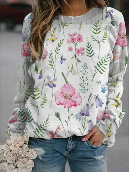 Women's floral crew neck sweatshirt, comfortable & stylish. Perfect for fall/winter casual wear.