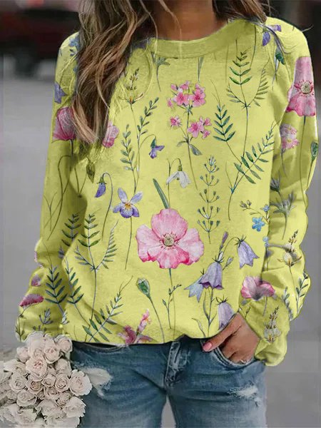 Boho chic floral print women's crew neck sweatshirt, long sleeve. Stylish for casual or dressed-up looks.