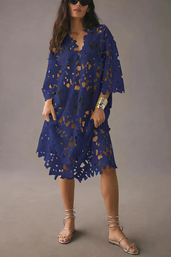 Casual women's floral midi dress, loose fit with eyelet lacing on bodice, ideal for summer