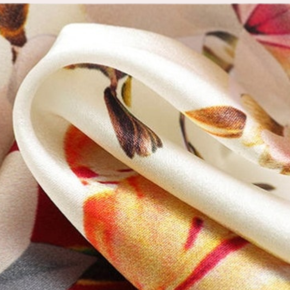 Casual women's t-shirt with vibrant floral print, ice silk fabric, ideal for summer