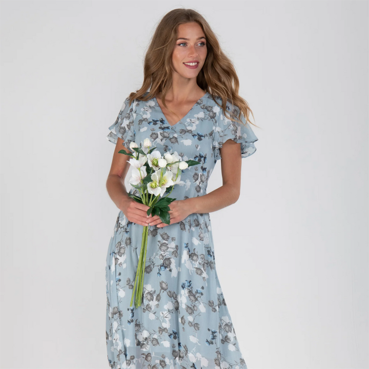 Women's elegant V-neck maxi dress with an all-over floral print & delicate flutter sleeves. Ideal for summer holidays.