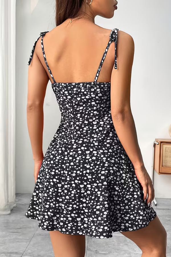 Effortless women's floral strapless slip dress. Casual yet elegant day dress for warm weather.