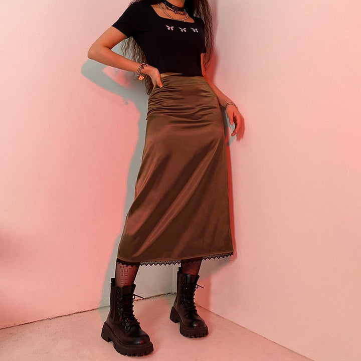 Women's flowy aesthetic long skirt in a soft fabric, perfect for elegant everyday wear.