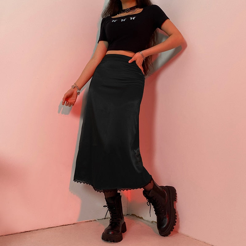 Elegant women's flowy maxi skirt, a versatile piece for aesthetic and boho-inspired outfits.