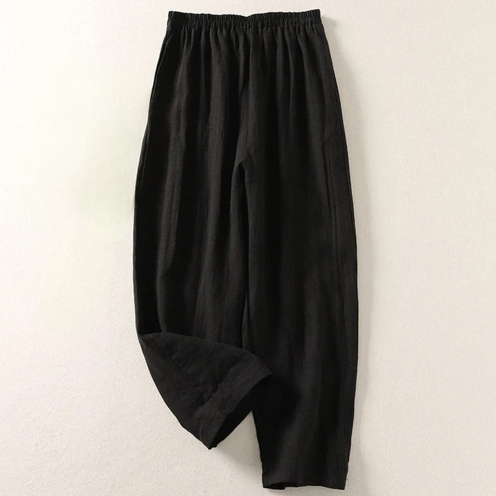 Light & airy women's flowy wide-leg pants, designed for ultimate comfort and freedom of movement.