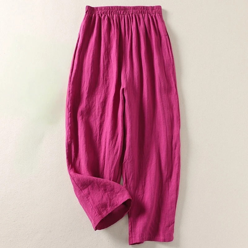 Relaxed fit women's wide-leg pants with a flowy silhouette, blending comfort with trendy women's fashion.