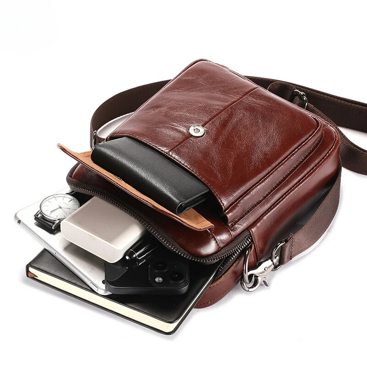 Luxury genuine leather women's shoulder bag. A durable, stylish handbag & crossbody for versatile everyday wear.