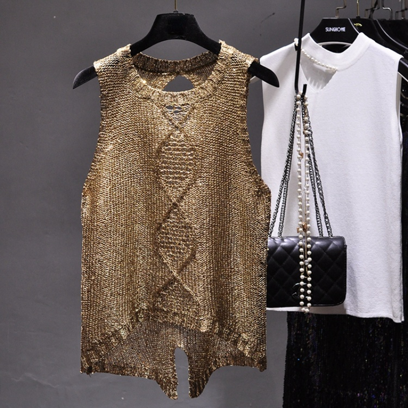 Women's glamorous sequin blouse, perfect for evening wear & parties. Shimmering long-sleeve top for special occasions.