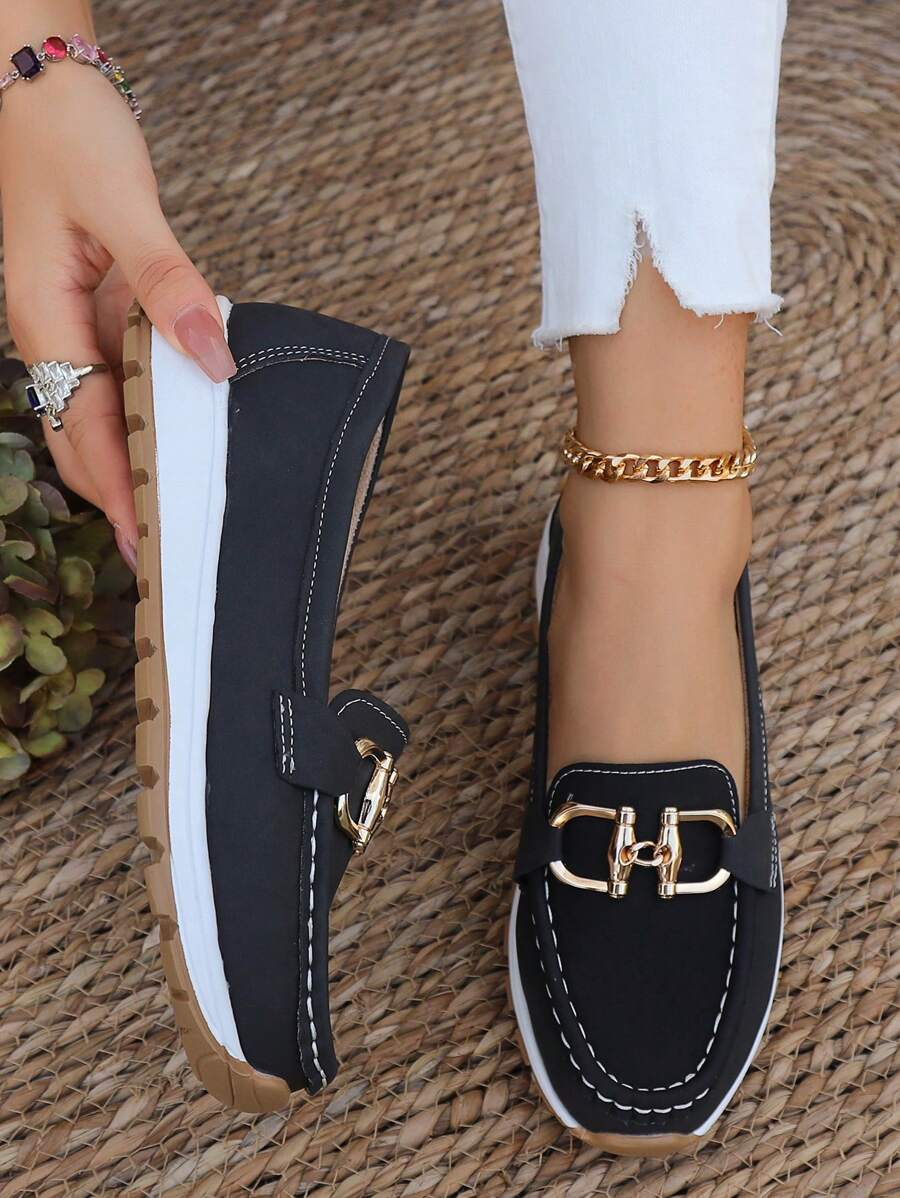 Gold chain flatform slip-on loafers for women. Comfortable, stylish, and versatile round toe everyday footwear.