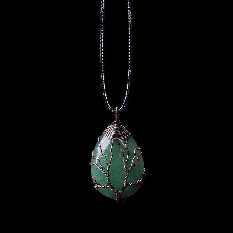 Women's Green Aventurine drop pendant necklace, natural gemstone & boho healing crystal jewelry.
