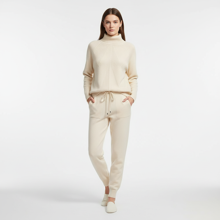 Loungewear set for women, high-neck long-sleeve top and relaxed fit pants, ultimate comfort