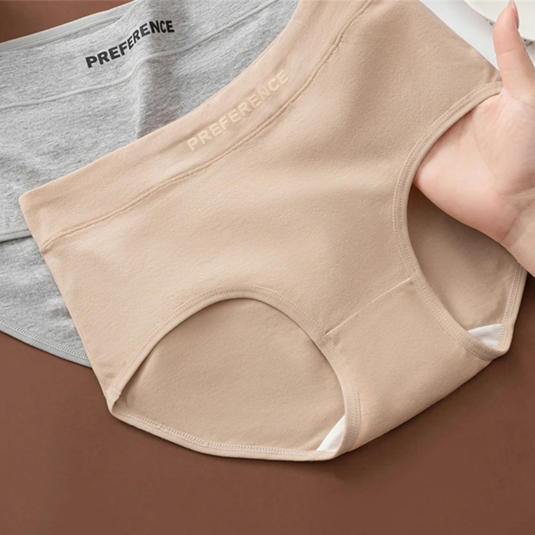3/6-pack of women's high-rise cotton briefs, offering comfort, stretch, and breathability. Everyday underwear.