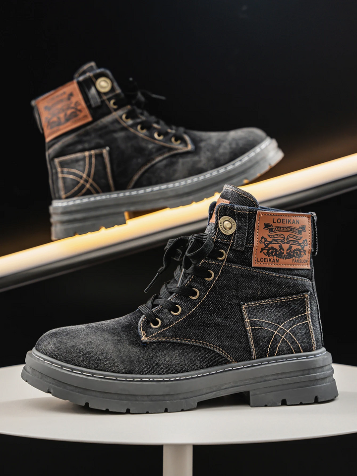 Versatile women's high-top utility boots, comfortable for everyday wear with a rugged design and secure anti-slip sole.