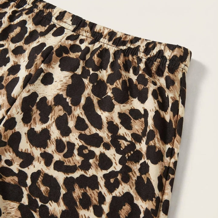 Versatile leopard print high-waist cycling shorts, ideal as yoga or casual shorts.