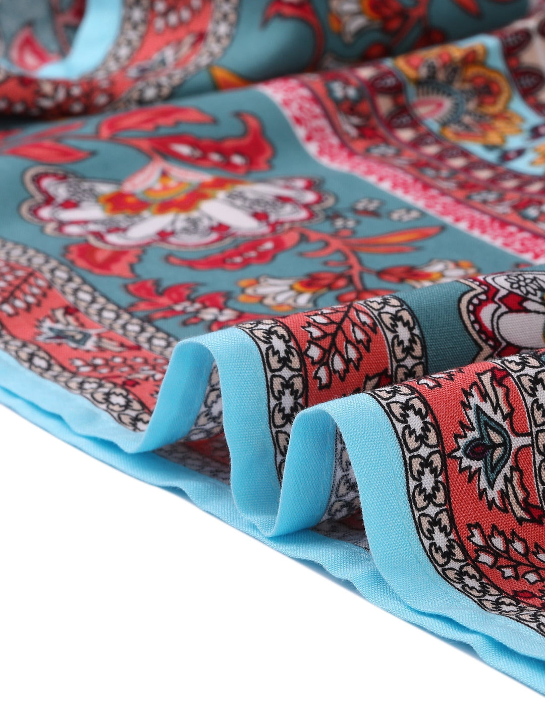 Women's high waist printed maxi skirt, flowing and versatile, featuring a graceful side slit.