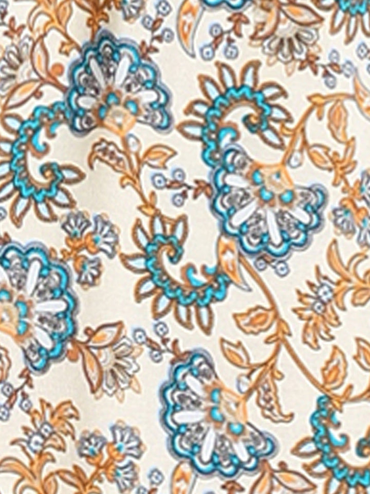 Versatile high waist printed maxi skirt with a side slit, ideal for beach or casual outings.
