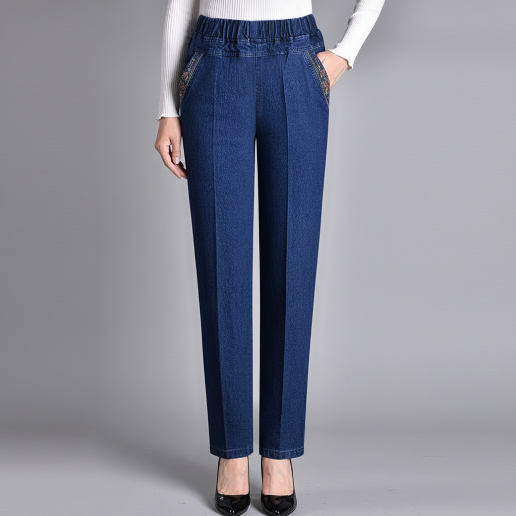 Stylish women's jeans: push-up straight leg design for comfort and modern casual denim wear.