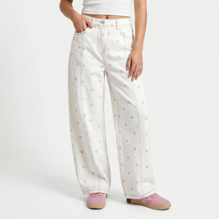 Trendy women's polka dot high-waisted barrel pants, relaxed fit for summer casual style.