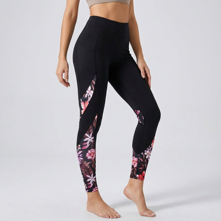 Comfortable high-waisted workout leggings for women, featuring a floral print and essential side pockets