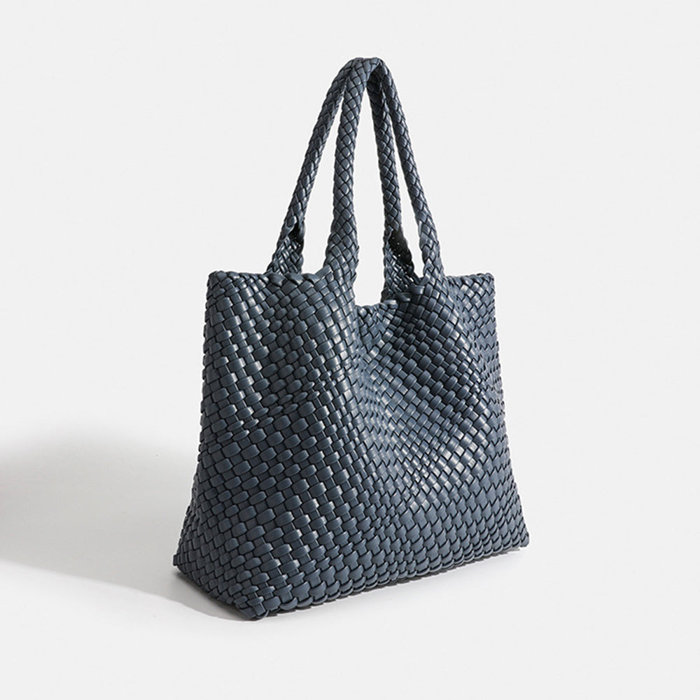 Premium women's large woven shoulder bag, an elegant daily carryall for all occasions.