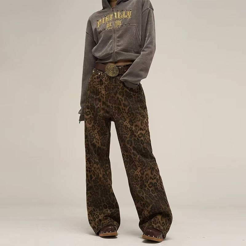Women's Layla leopard print jeans. Trendy ankle-length fashion jeans for a bold statement and comfortable fit.