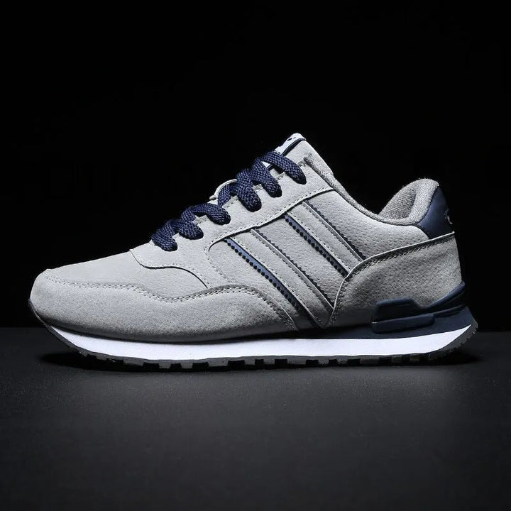 Breathable women's lace-up walking shoes, ideal for daily comfort and active lifestyles.