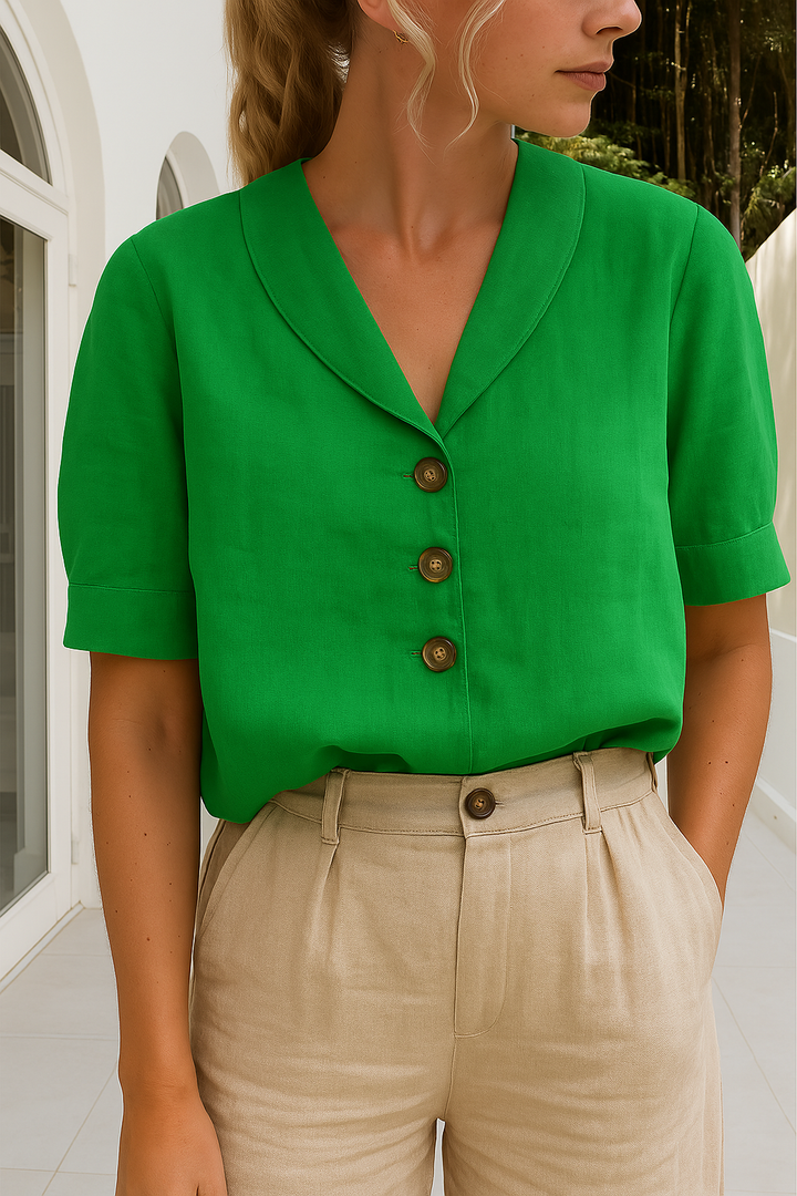 Relaxed fit women's linen tee, ideal for comfortable summer everyday style.