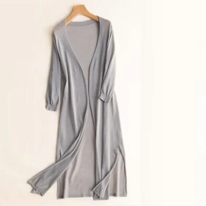 Casual yet stylish women's lightweight long cardigan, great for everyday office or weekend fashion.