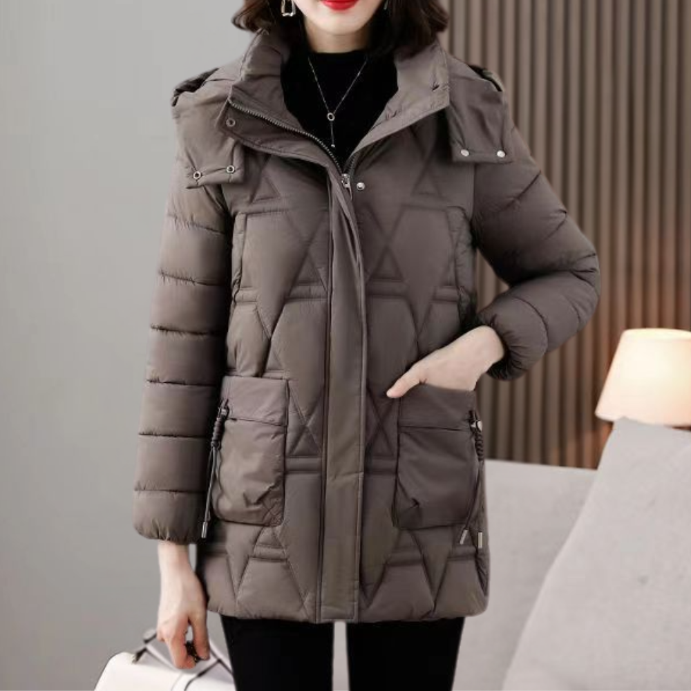 Women's lightweight quilted jacket, Romy style, perfect for all-season wear. Chic & comfortable outerwear.
