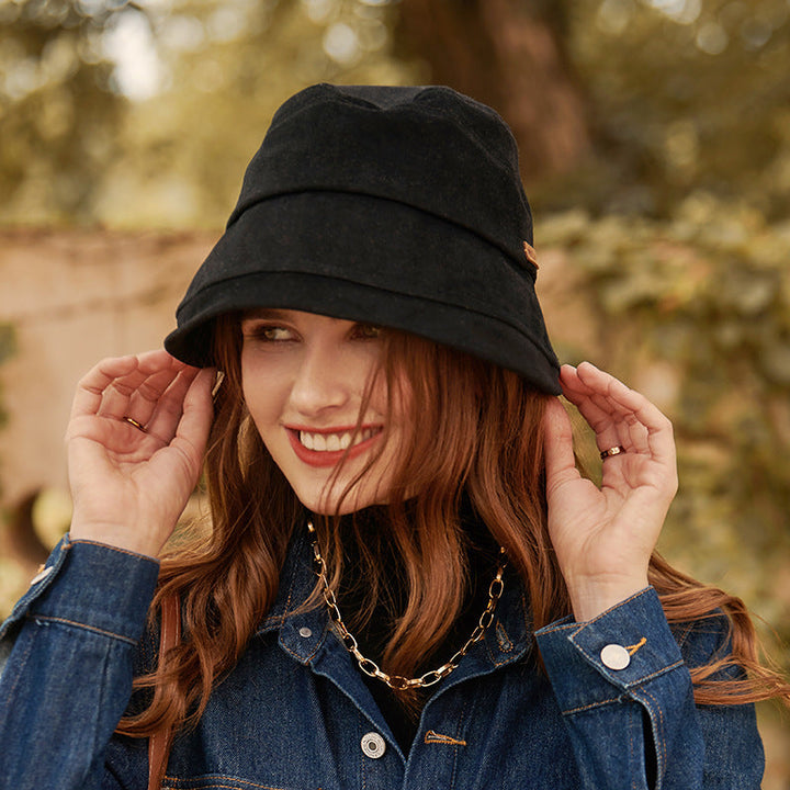 Women's lightweight StitchShade bucket hat, breathable & stylish, perfect for summer fashion & travel