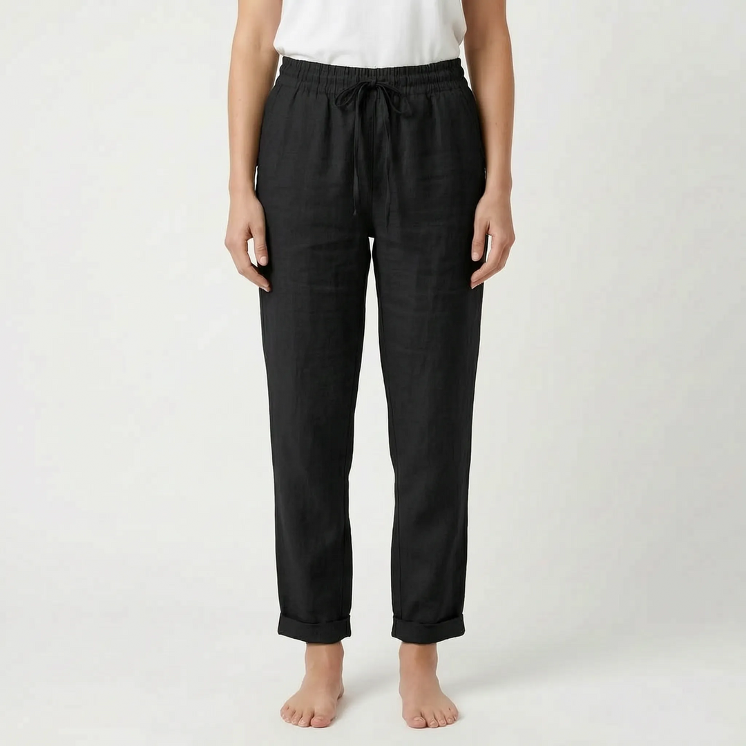 Effortless women's lightweight summer pants, drawstring waist and tapered leg for a comfortable, chic vacation style.