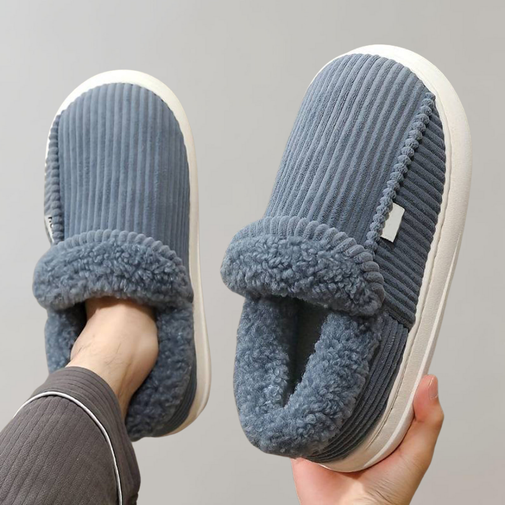 Women's Livia warm & cozy slippers, soft indoor house shoes for ultimate home comfort.