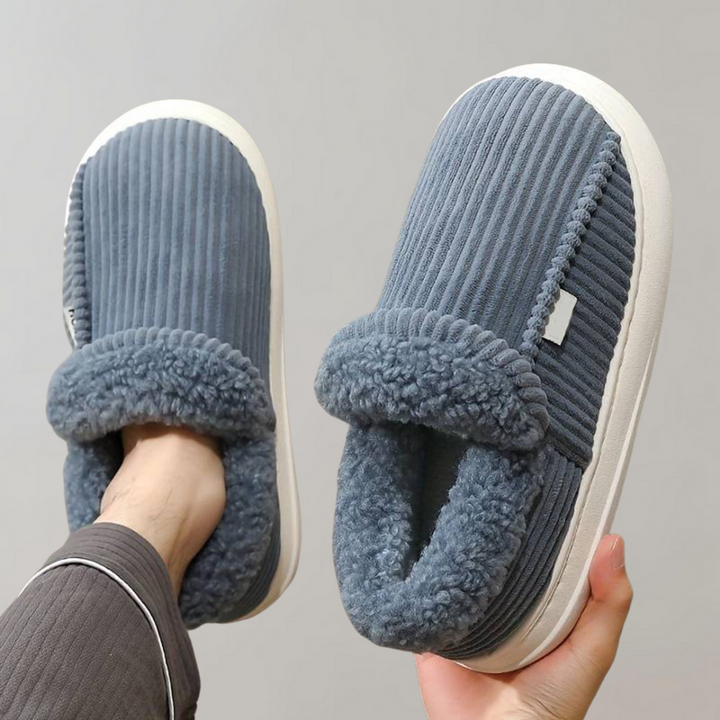 Women's Livia warm & cozy slippers, soft indoor house shoes for ultimate home comfort.