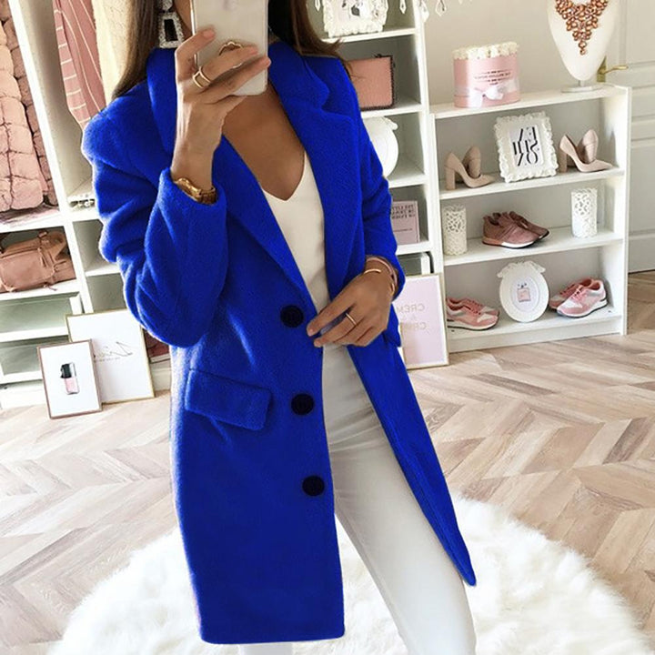Elegant women's long blazer coat, perfect for versatile autumn fashion.