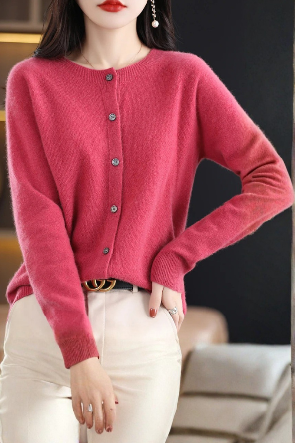 Women's long button-front cardigan in cozy knit. Versatile layer for casual chic and elegant wear.