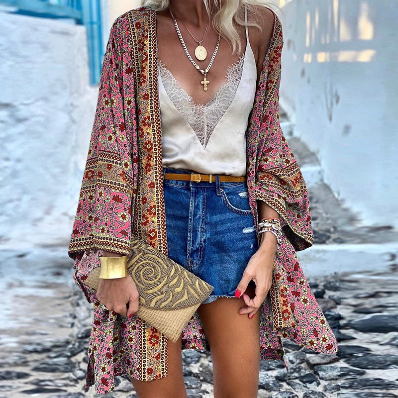 Trendy women's bohemian cardigan with long sleeves. Patterned, loose fit, perfect layering for everyday style.