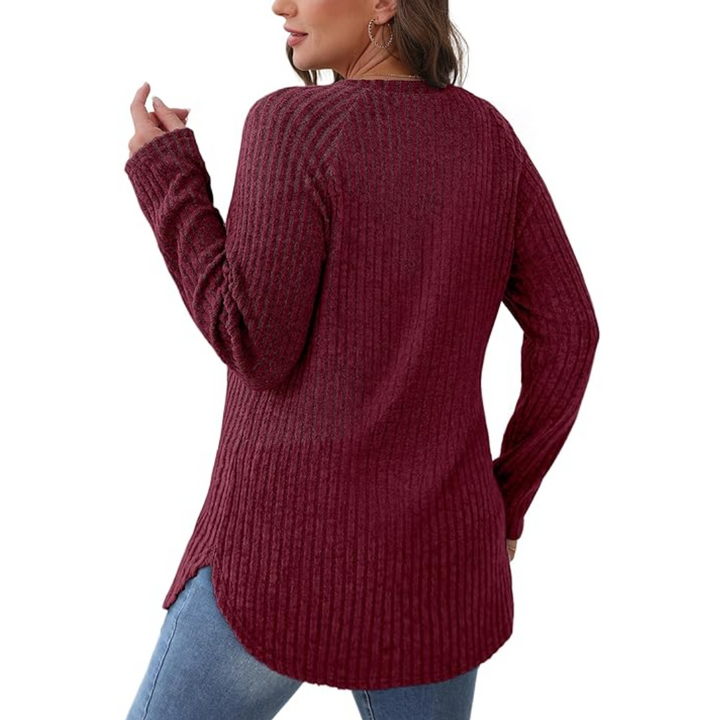 Women's versatile long sleeve crew neck sweater tunic, ideal for layering