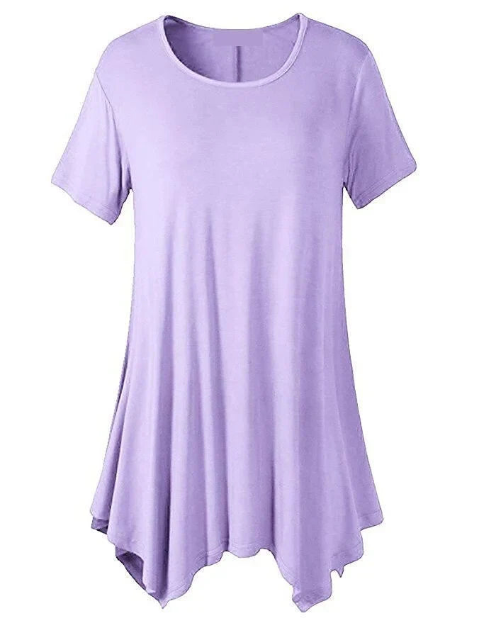 Basic women's loose fit T-shirt with short sleeves, perfect for everyday style.