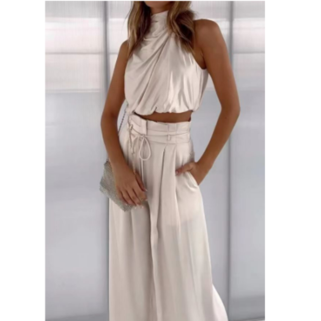 Women's loose fit summer jumpsuit. Comfortable sleeveless design, perfect for casual warm weather style.