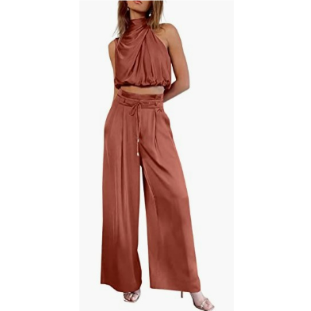 Casual chic women's loose fit jumpsuit. This comfortable sleeveless playsuit is perfect for stylish summer fashion.