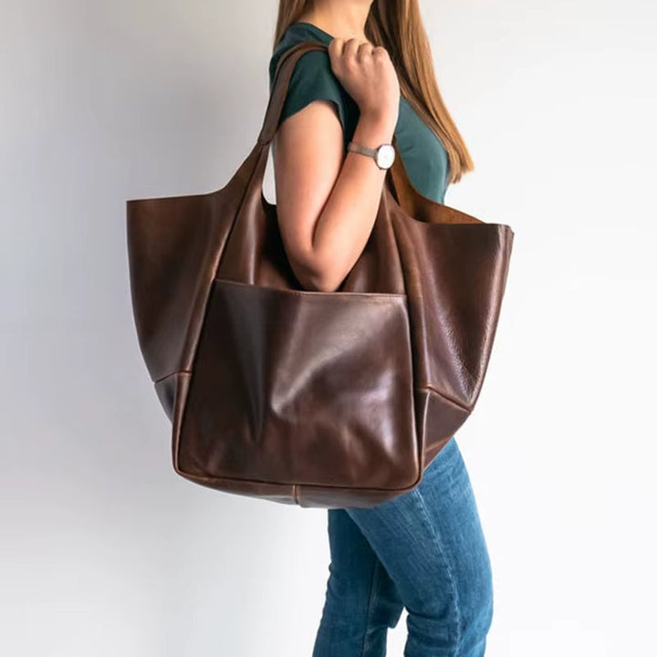 Olive Lorent Grand women's spacious shoulder bag, perfect for everyday essentials and travel.