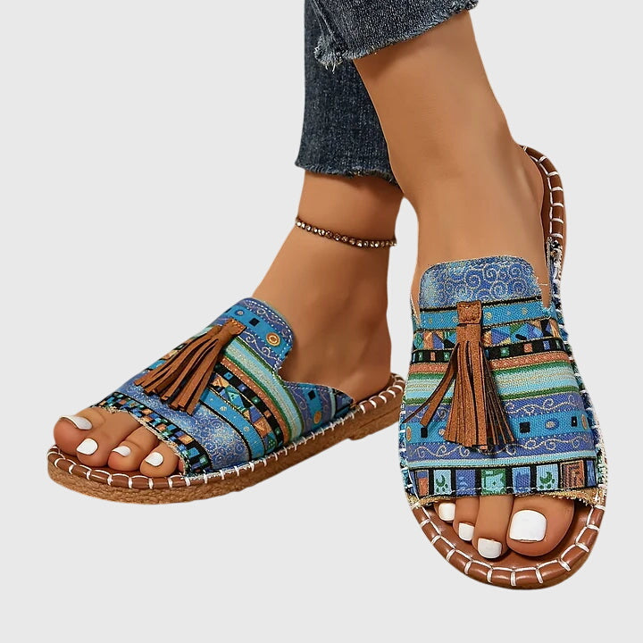 Cushioned Lorraine women's sandals with adjustable straps and ergonomic arch support for daily wear.