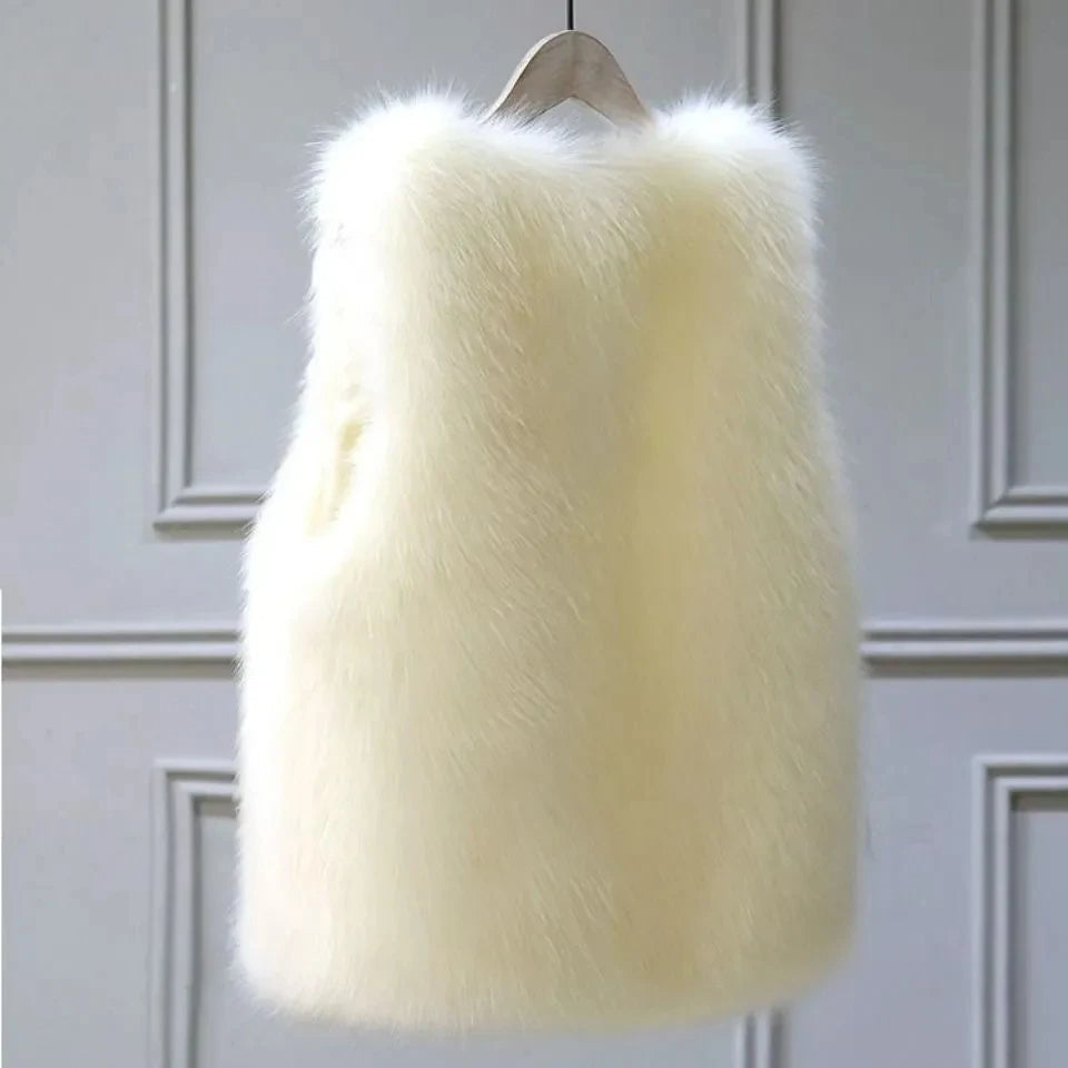 Women's faux fur vest (gilet style). A warm, chic, and luxurious sleeveless jacket for elegant winter layering.
